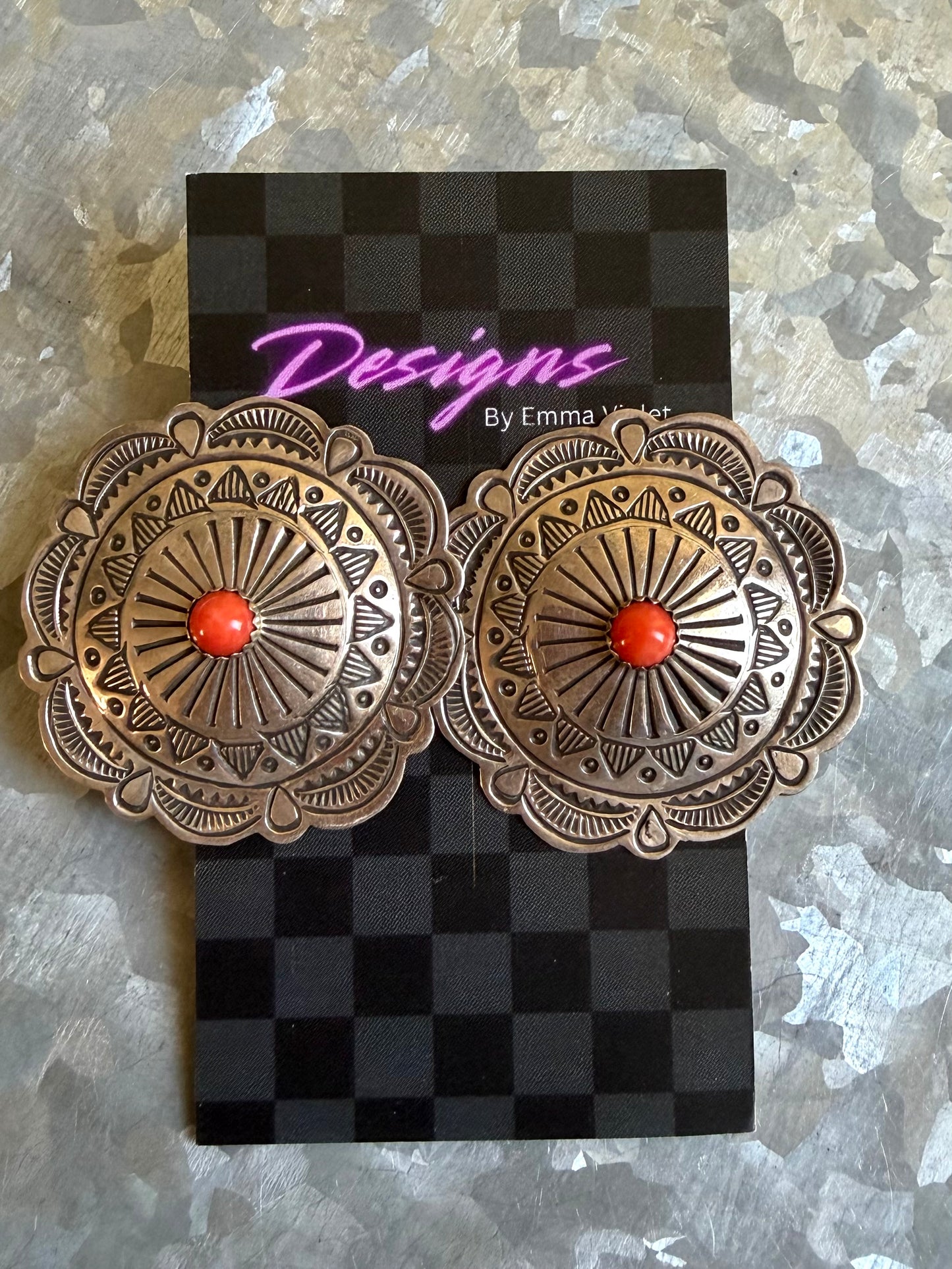 Red Coral Conchos