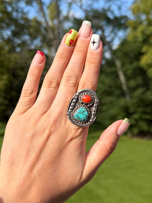 Vintage Red Coral & Kingman, size 7.5