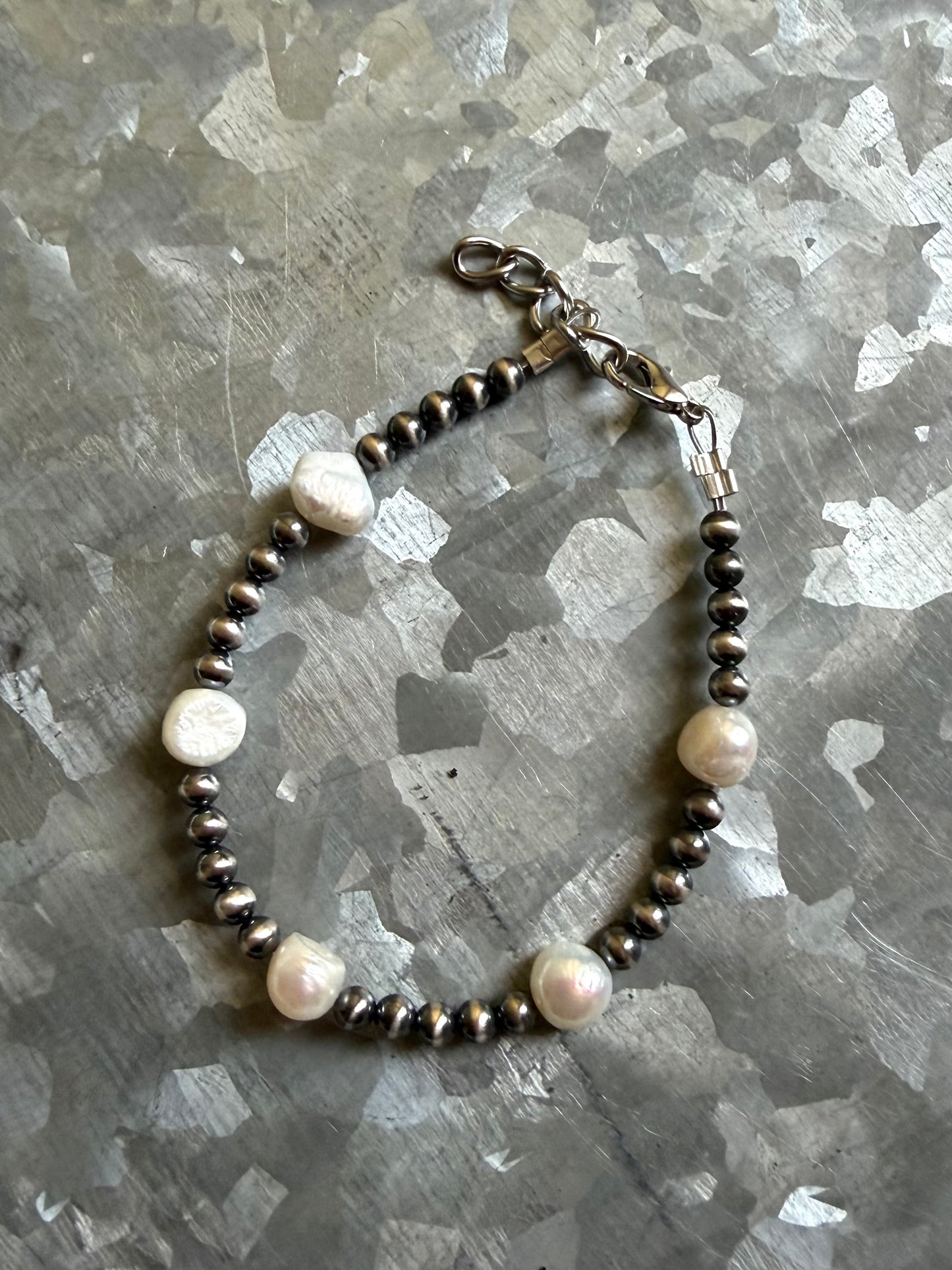 Mother of Pearl & Pearls Bracelet