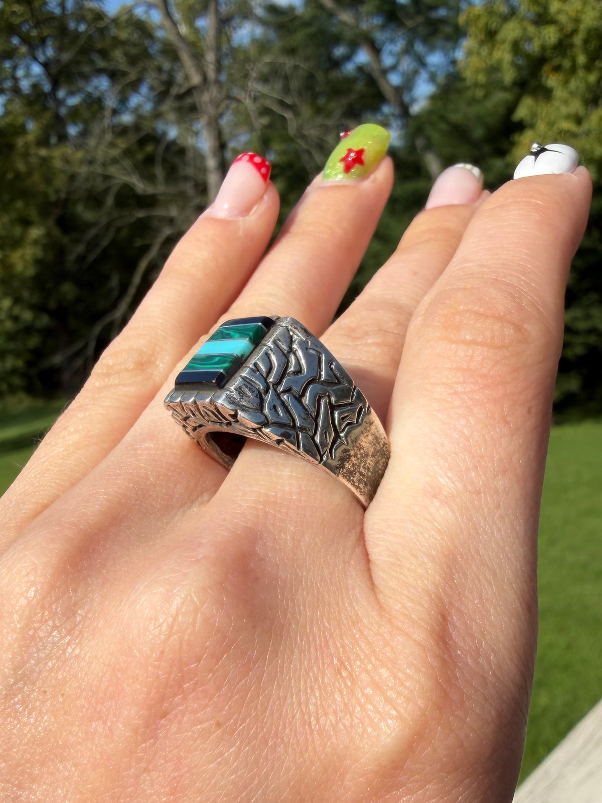 Vintage Multi Stone Inlay, size 10.5